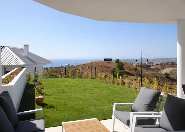 Luxury Apartament, Amazing Terrace And Sea Views Apartment *