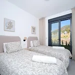 Appartement Luxury Apartament, Amazing Terrace And Sea Views